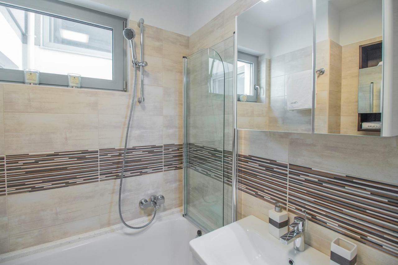 Caisa- Luxury Apartment 20 M From The Sea Zadar Exterior photo